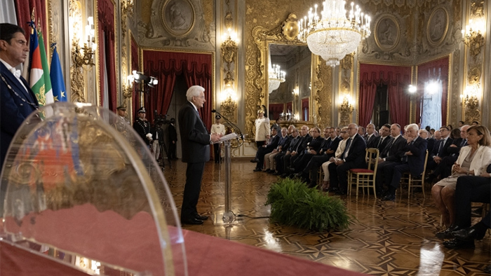 “Historia magistra vitae”, la lezione di Mattarella ai finti pacifisti che invocano la resa dell'Ucraina a Putin