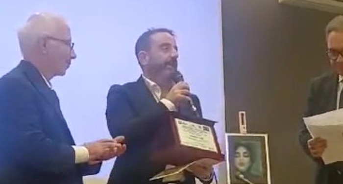 L'aforista Michele Cioffi premiato come Eccellenza internazionale 